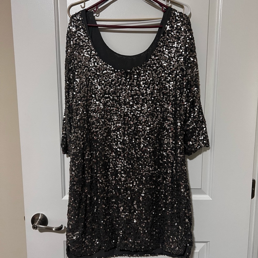 Sequent Dress